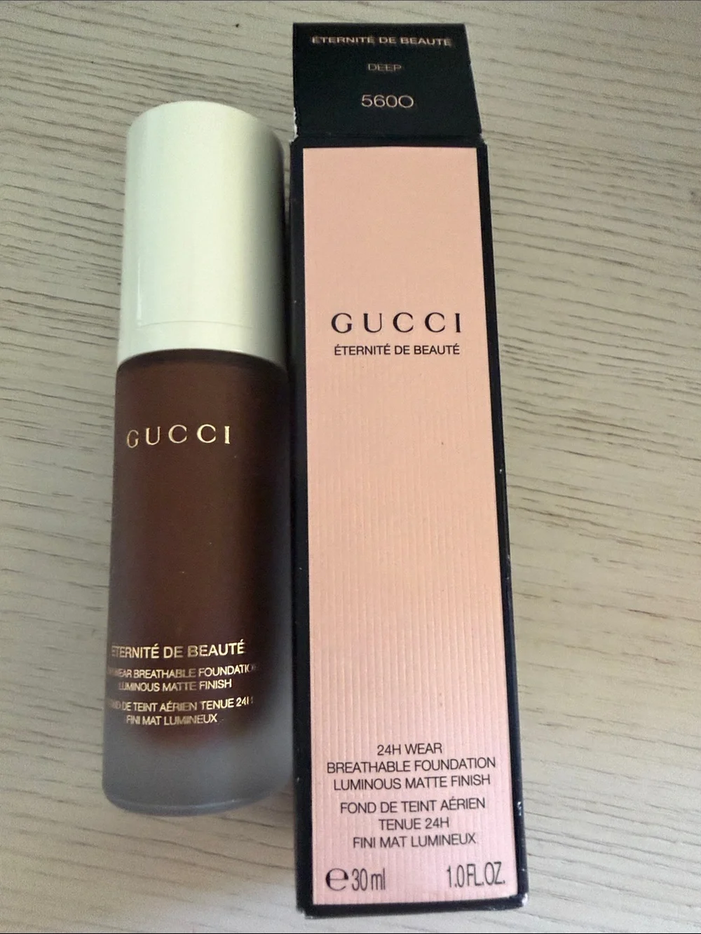 Gucci Éternité de Beauté Breathable Foundation NWT Deep 5600